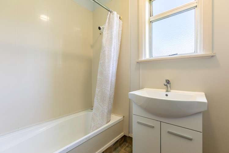 2 Edinburgh Street Dannevirke_13