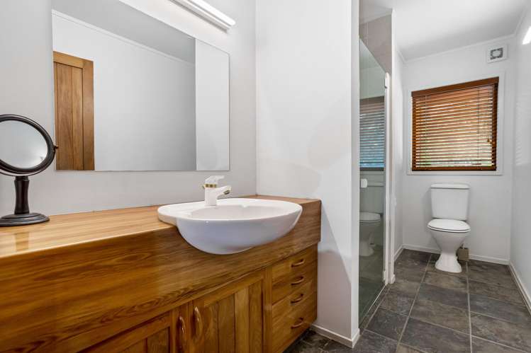 173 Puke Road Kumeu_32