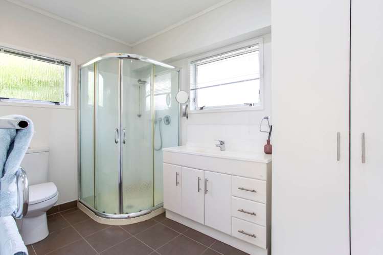 1/2 Watea Road Torbay_11