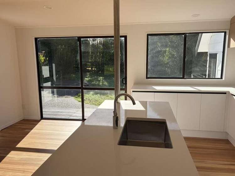 174 Old North Road Kumeu_5