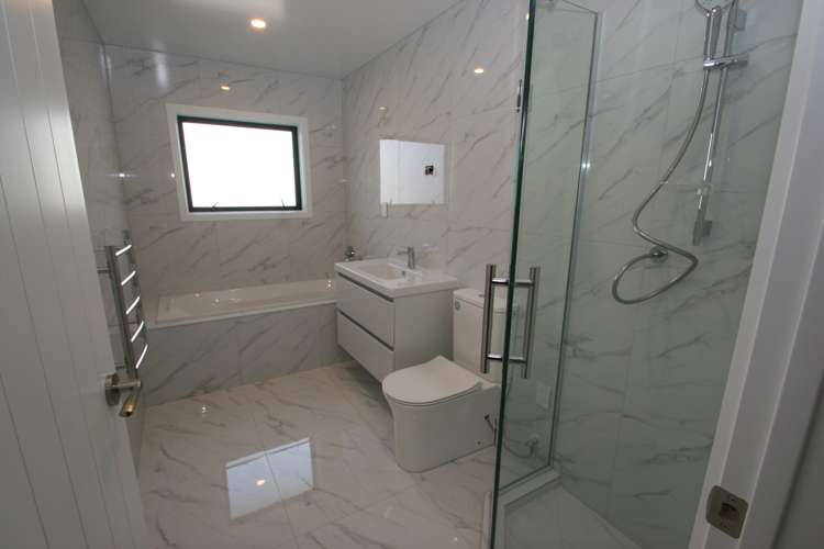 63 Fairclough Road Beach Haven_13