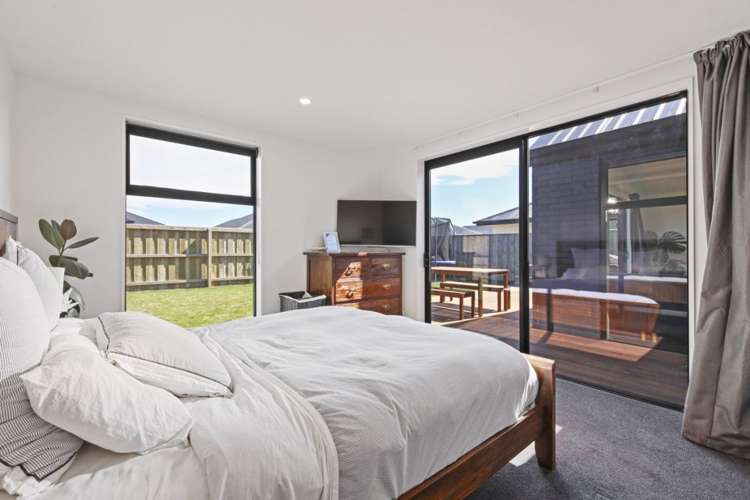 24 Nathaniel Archer Street Woodend_15