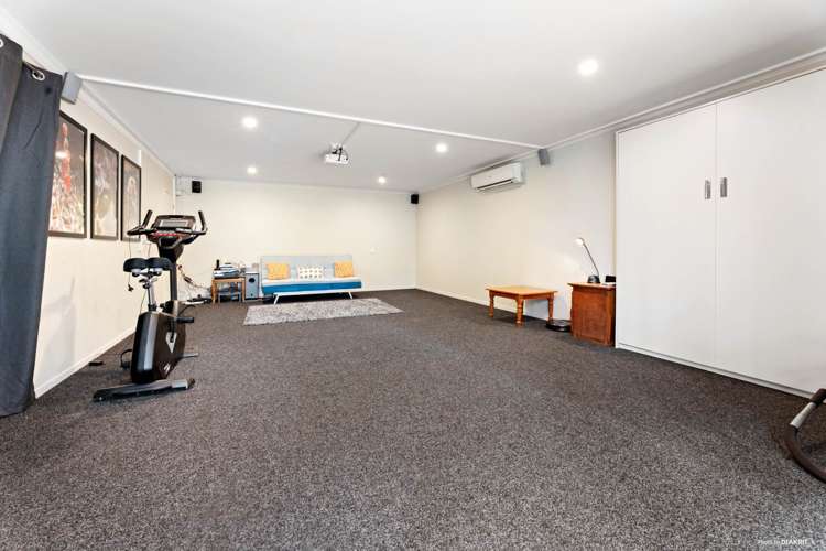 2/11 Collie Street Hillpark_17