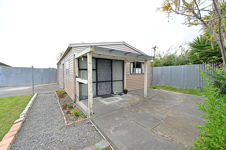 37 Constable Crescent Onekawa_14