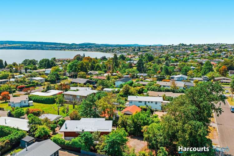 11 Frederick Street Two Mile Bay_29