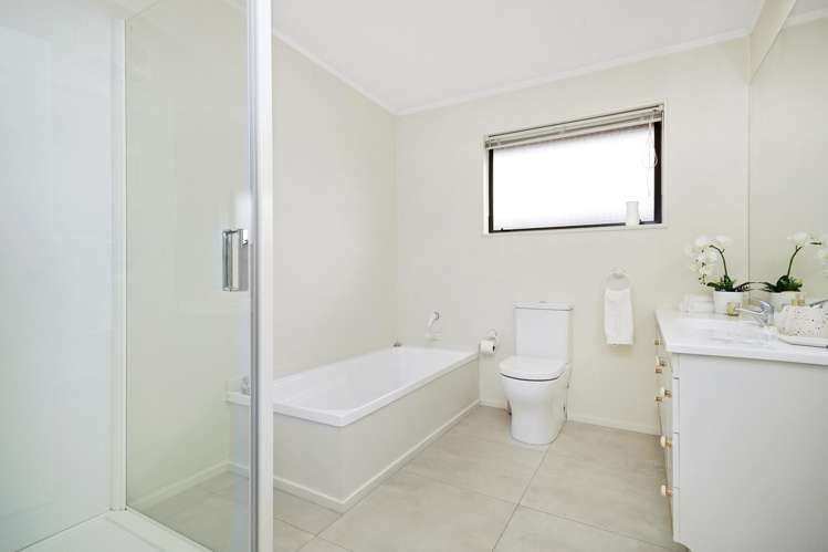 10 Earlston Grove Avalon_16