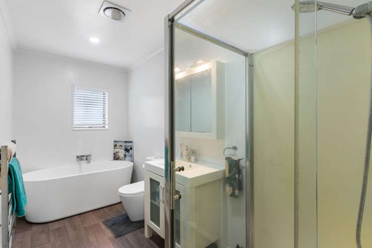 2/36 Browns Bay Road Rothesay Bay_12