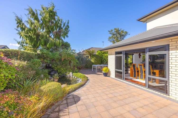 72 Barrington Drive Huntington_29