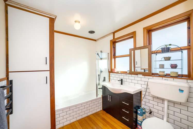 9 Card Crescent Featherston_9