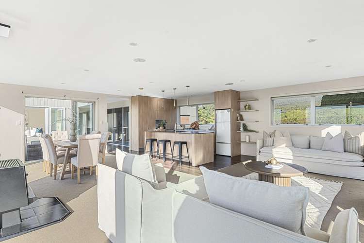 1089 Plymouth Road Koru_12