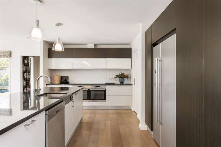 5 Hatton Court Northwood_5