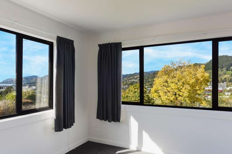 8 Jenner Road Toi Toi_10