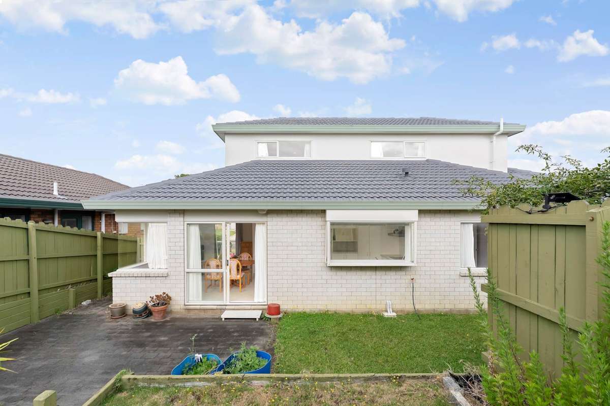 1/19 Ambleside Drive_4