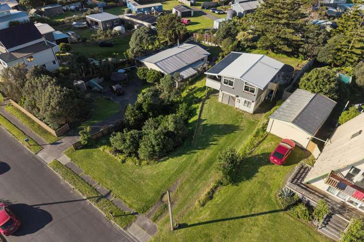 14 Ocean View Road Port Waikato_14