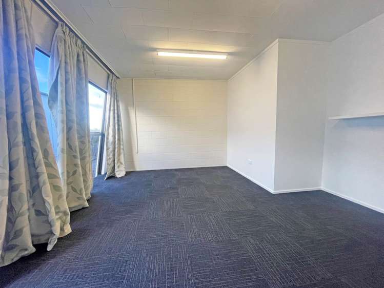 Unit B/9 Anvil Road Stanmore Bay_6