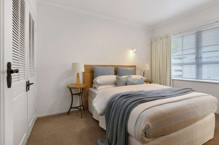 2/8 Pierce Road Milford_11