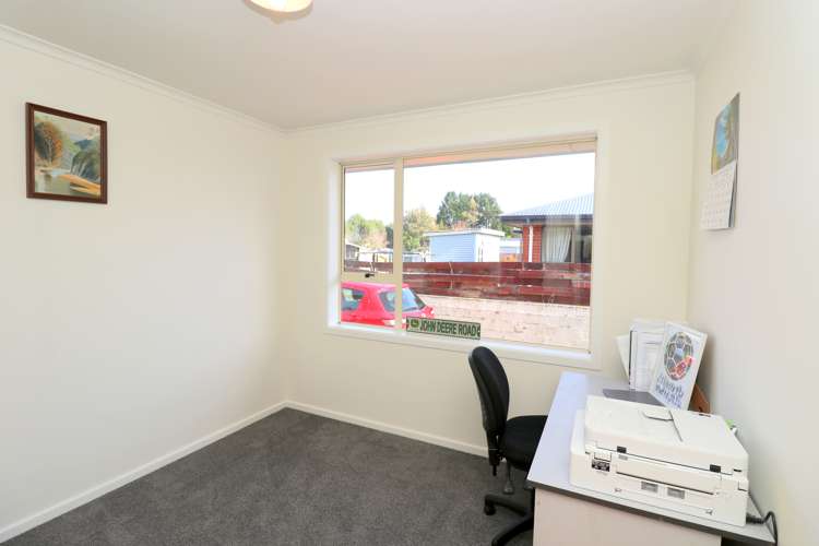 54 Tuai Street Ascot_11