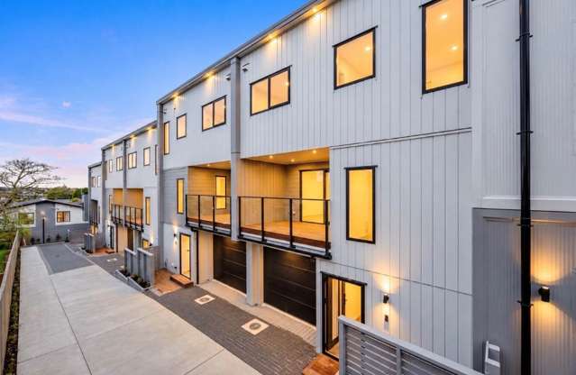 Modern Comfort in a Prime Papatoetoe Spot!