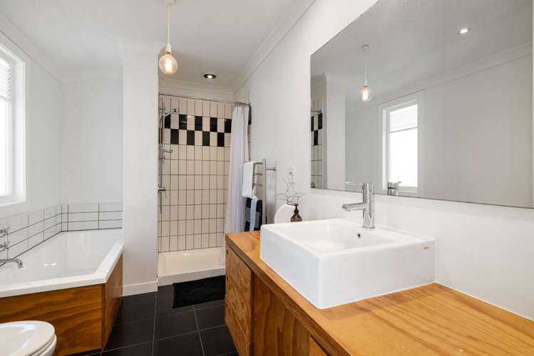 25a Bond Street Hamilton East_16