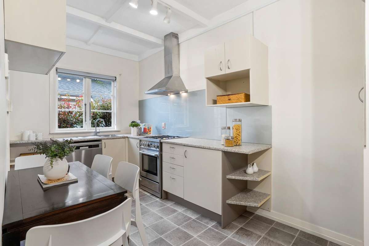 2/49 Margot Street_2