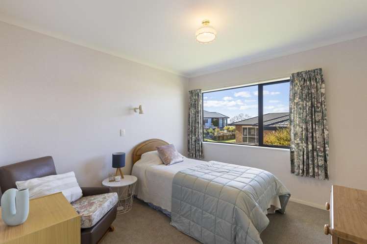 16 Sandel Rise Merrilands_13