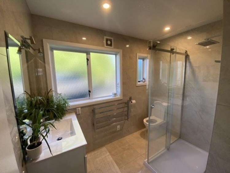 27 Bishopsworth St Hillsborough_10