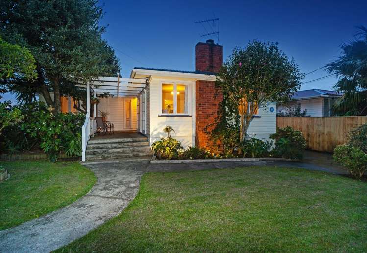 73 Cobham Crescent Kelston_22