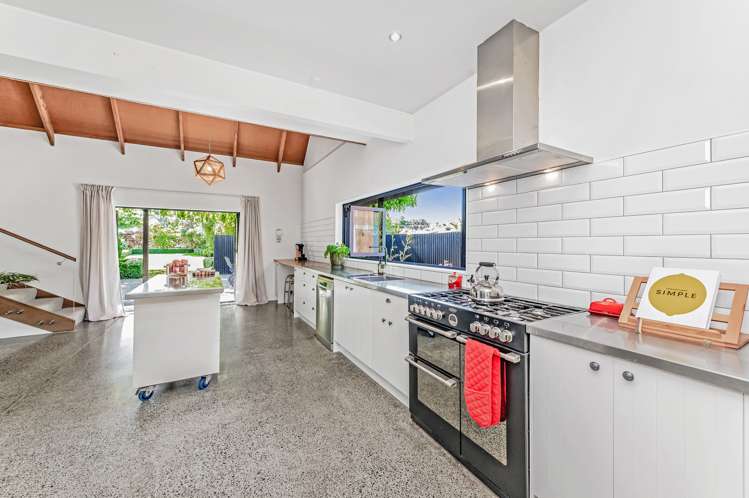 20 Brook Street Southbridge_6