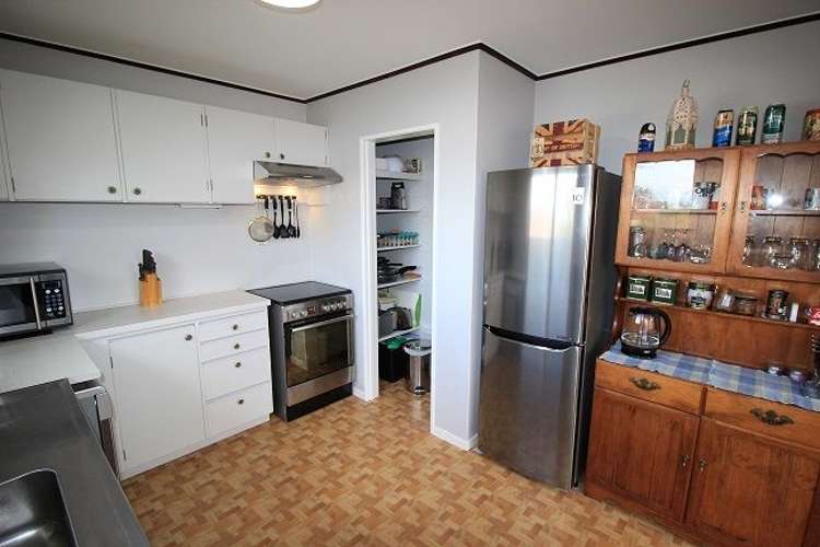 7 Elmes Place Matua_8