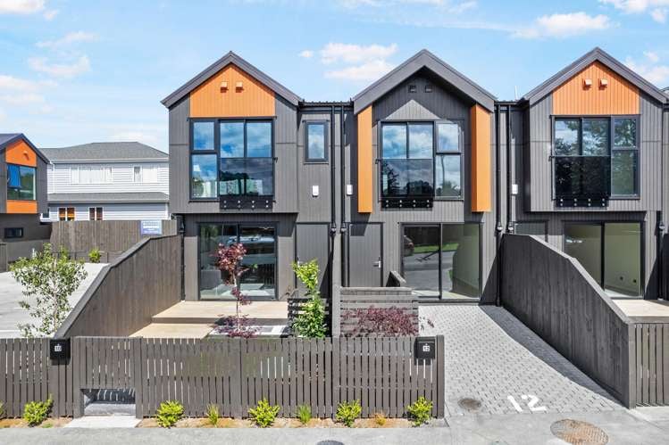 10 Middlesex Road_0