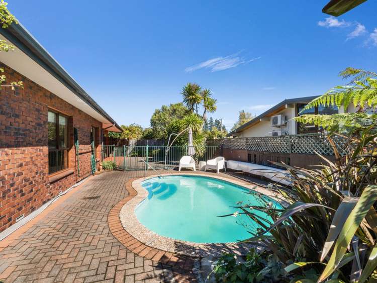 10 Iles Road Lynmore_18