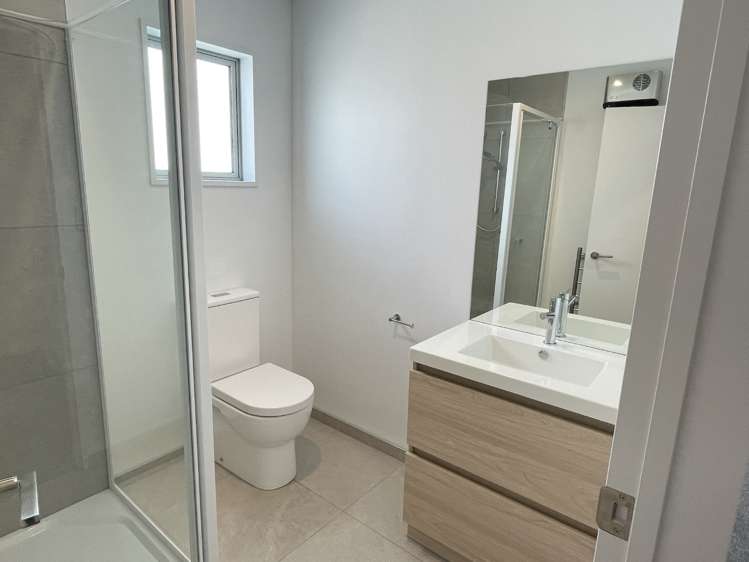 2/111 Osborne Street Waltham_9