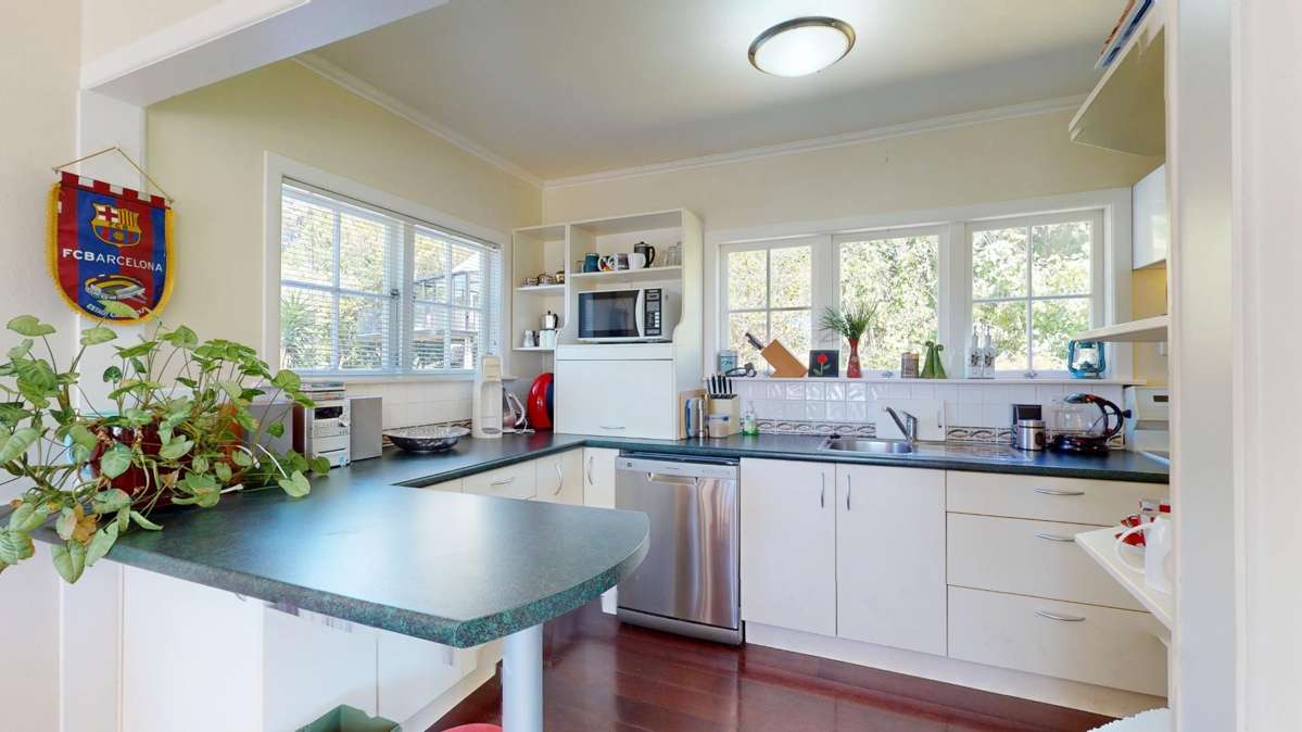 Comfortable Two-Bedroom Home in Popular Crofton Downs 3