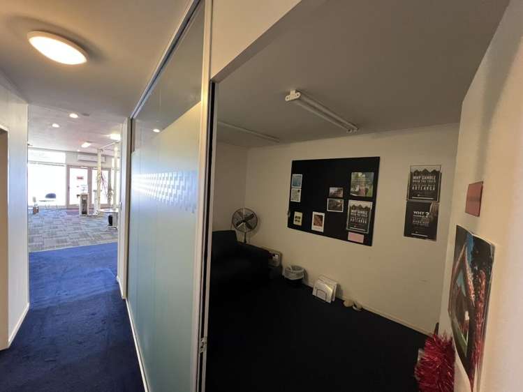 5 Lyttelton Avenue Porirua_5