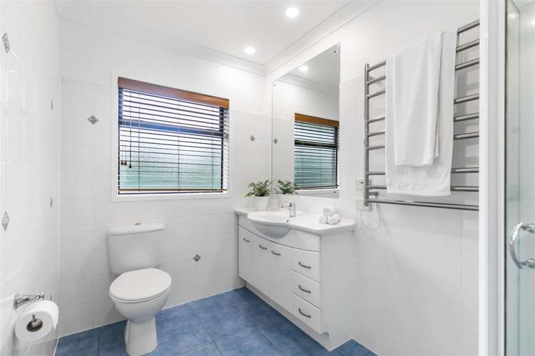 4 Janome Place Bucklands Beach_33