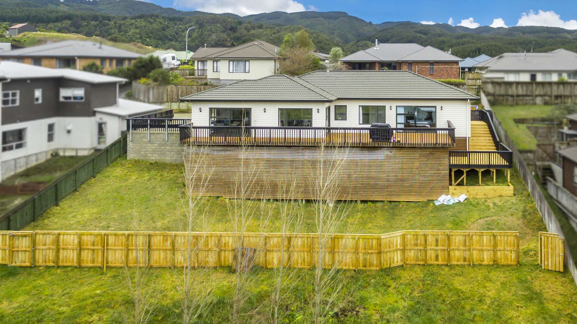 90 Kirton Drive Riverstone Terraces Upper Hutt City Houses for