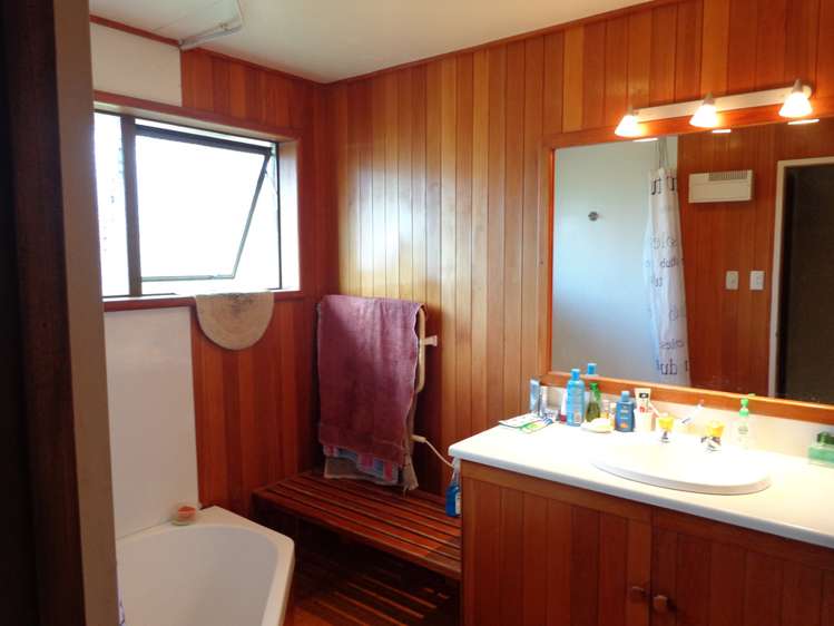 40 Wilson Road Balclutha_13