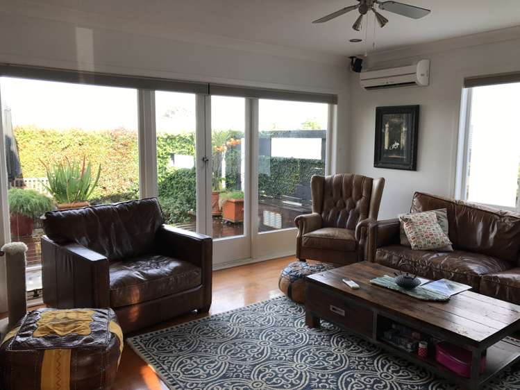 12 Waione Avenue Te Atatu Peninsula_7