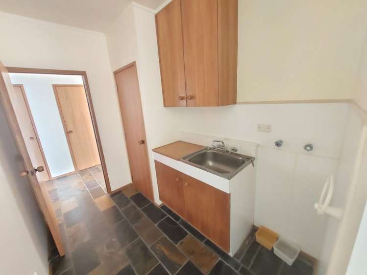 8 Beach Road Mellons Bay_14