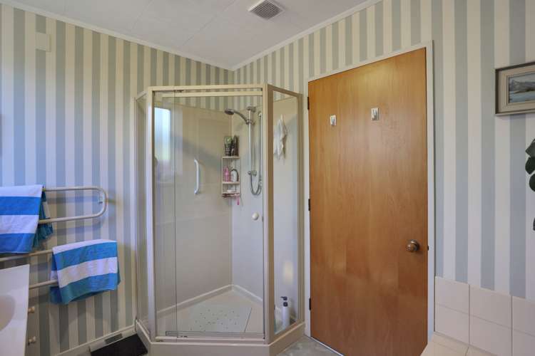 41 Reid Crescent Allenton_19