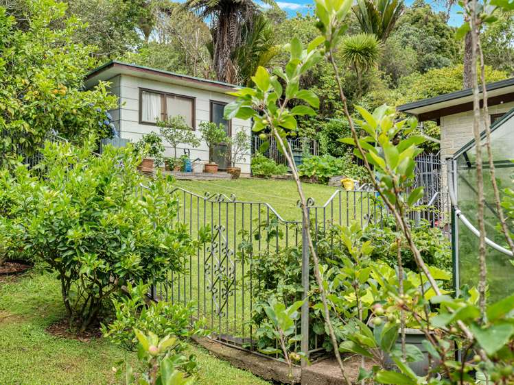 9 Opanuku Road Henderson Valley_17