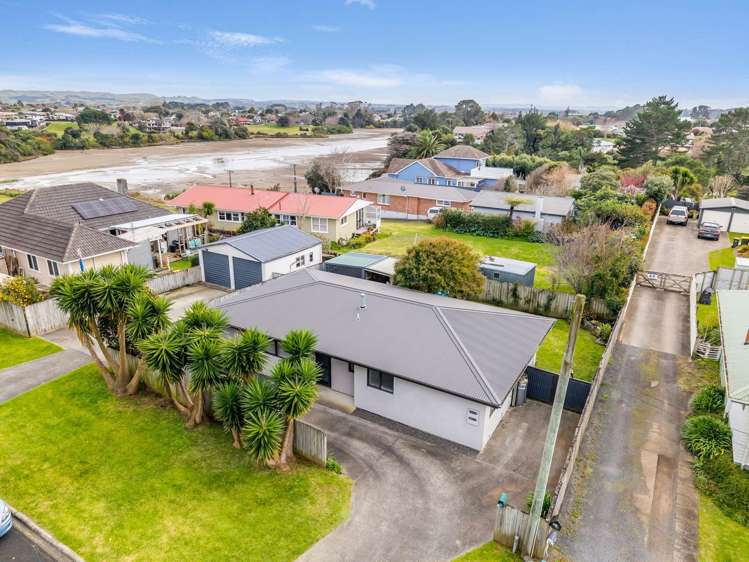2 Warriston Avenue Waiuku_14