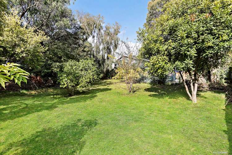 12 Taylor Road Mangere Bridge_14