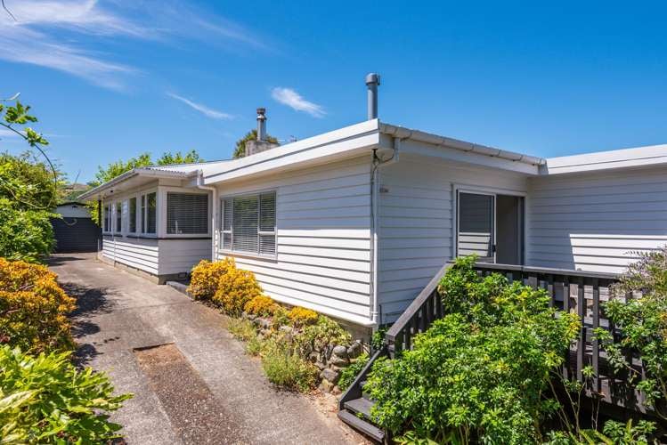 44 Clunie Avenue_0