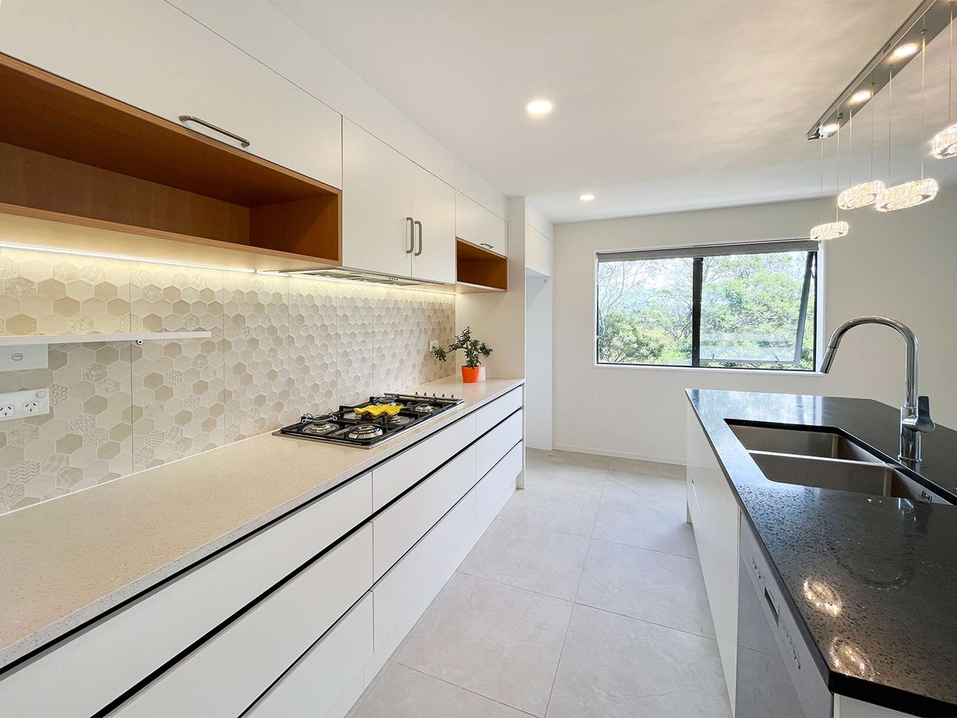 12a Thomas Avenue Te Atatu Peninsula_0