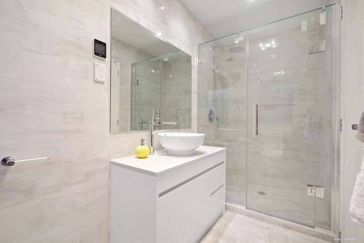 7 Cooladawson Drive Flat Bush_15