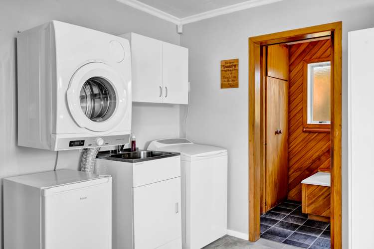 48 Gaine Street New Plymouth Central_18