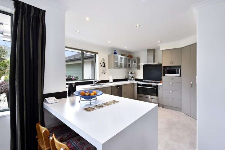 19 Aratia Way Richmond_6