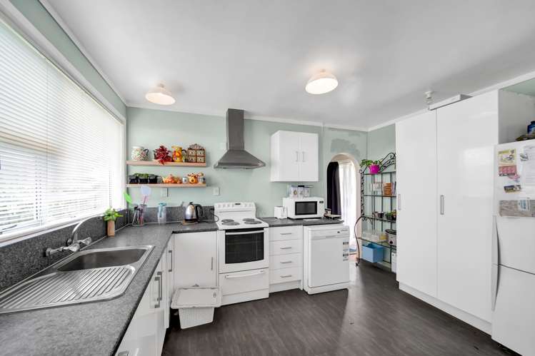 36 Denby Road Hawera_5