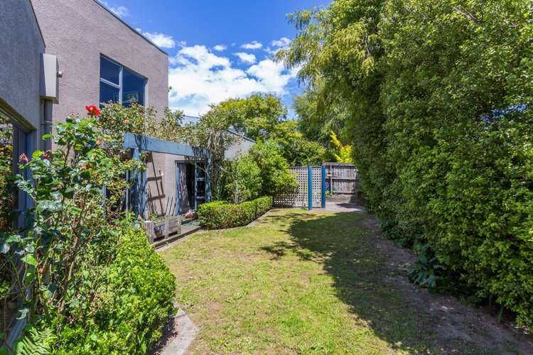 8 Utah Place Burwood_17